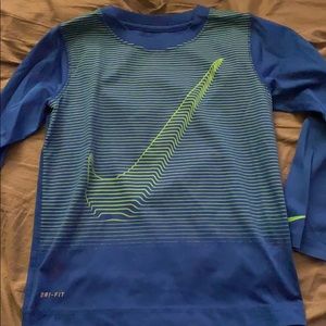 Nike dri fit youth long sleeve shirt